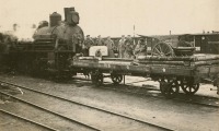 Железная дорога (поезда, паровозы, локомотивы, вагоны) - Германские артиллеристы на платформе