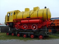 Железная дорога (поезда, паровозы, локомотивы, вагоны) - Бестопочный паровоз типа 0-3-0 на транспортере