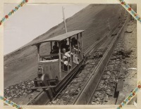  - Вагон кабельной железной дороги на склонах Везувия