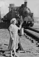 Железная дорога (поезда, паровозы, локомотивы, вагоны) - Стрелочница