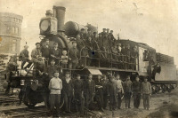 Железная дорога (поезда, паровозы, локомотивы, вагоны) - Железнодорожники ст.Тюмень и паровоз Щ.720