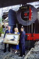 Железная дорога (поезда, паровозы, локомотивы, вагоны) - Дэвид Шепард перед локомотивом на станции Кимберли