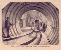 Железная дорога (поезда, паровозы, локомотивы, вагоны) - Метро Бродвея. Вид из туннеля на станцию