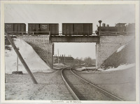 Железная дорога (поезда, паровозы, локомотивы, вагоны) - Паровоз серии Р с поездом на путепроводе