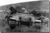 Войны (боевые действия) - Танк Т-34 из состава 52-й Краснознаменной бронетанковой бригады