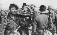 Войны (боевые действия) - Немецкие солдаты на берегу Волги.