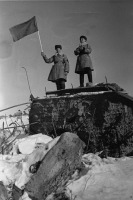 Войны (боевые действия) - Советские бойцы на взятом доте на Карельском перешейке