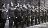 Войны (боевые действия) - «Первая женская военная команда смерти Марии Бочкарёвой». 1917 год