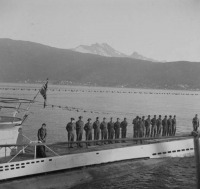 Войны (боевые действия) - Немецкая подводная лодка U-255.