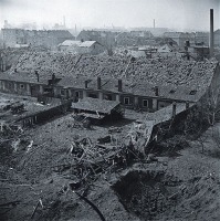 Войны (боевые действия) - 14 февраля 1945г.американские бомбардировщики совершили налет на Прагу