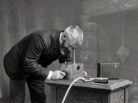 Фототехника - Артур Уильямс Мак Керди (1856-1923) со своим изобретением