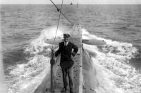 Корабли - Первый командир подводной лодки HMS Е-14 Эдвард Кортни Бойл.