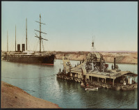 Корабли - Корабли и землеройная драга в Суэцком канале