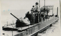 Корабли - Речной бронекатер проекта 1124 с установкой 
