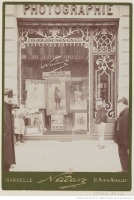 Марсель - Витрина Фотомастерской Феликса Надара, 1901