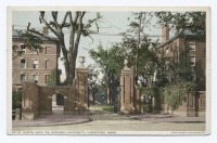 Штат Массачусетс - Кембридж. Гарвард. Северные ворота, 1898-1931