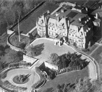 Торонто - Chorley Park, the official residence of the Lieutenant-Governor of Ontario, as seen from the air. Канада , Онтарио