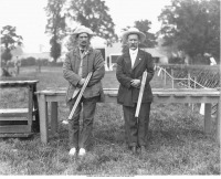 Спорт - Лондон 1908: стрельба-Юинг Уолтер (CAN) и Битти Джордж (CAN):