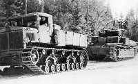 Военная техника - Использовавшиеся в ремонтно-эвакуационных подразделениях танковых войск Красной Армии тягачи «Ворошиловец» могли буксировать все типы танков