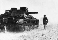 Военная техника - Огромный немецкий танк Т-IV из немецкого экспедиционного корпуса в Северной Африке,