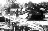 Военная техника - Японский танк проходит мост, где-то в Китае, 30 июня 1941 года. (AP Photo)