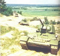 Военная техника - Танк Т-34-76 на маневрах Московского военного округа. 1946 год