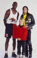 США - Майкл Джексон, Майкл Джордан и Маколей Калкин. 90-е