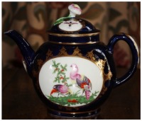 Предметы быта - Синий чайник с росписью экзотическими птицами
