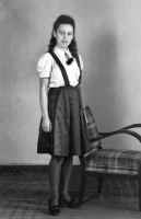 Калининградская область - A pretty German girl in East Prussia in the 1930s.