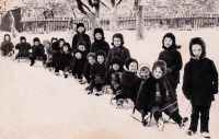 Калининград - Детский сад на прогулке с санками
