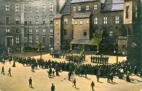 Калининград - Кёнигсберг. Построение охраны Королевского замка на Замковой площади.