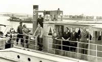Советск - Тильзит. Остановка пассажирскиого парохода «Herbert» у портового причала слева от моста Королевы Луизы.