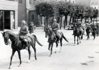 Гусев - Gumbinnen. Officers of III.Infanterie-Regiment 22 in horseback.