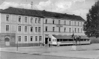 Гусев - Gumbinnen. Hotel Kaiserhof und Elchstandbild.