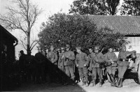 Гусев - Гумбиннен. Солдаты вермахта после первого пограничного боя c красноармейцами в 1941 г.