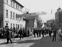Зеленоградск - Зеленоградск. Военный парад возле городской площади и телеграфа на улице Ленина.