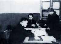 Норильск - Иннокентий Семенович Кузнецов (слева) в диспетчерской шахты № 11. 1958 г.